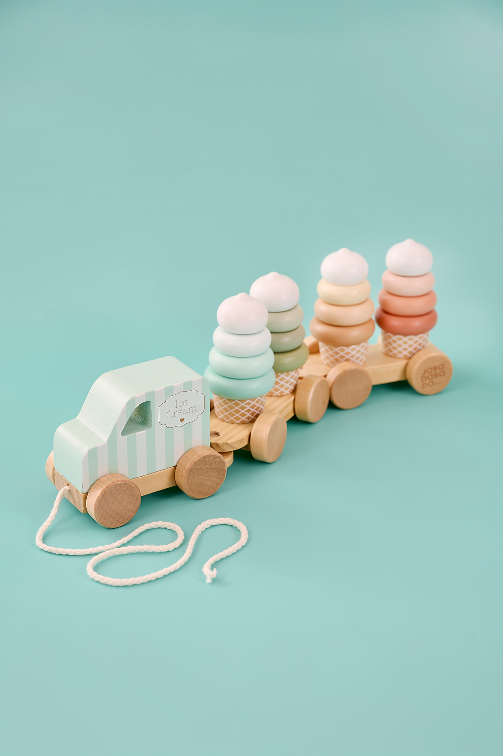 Train with blocks ice cream