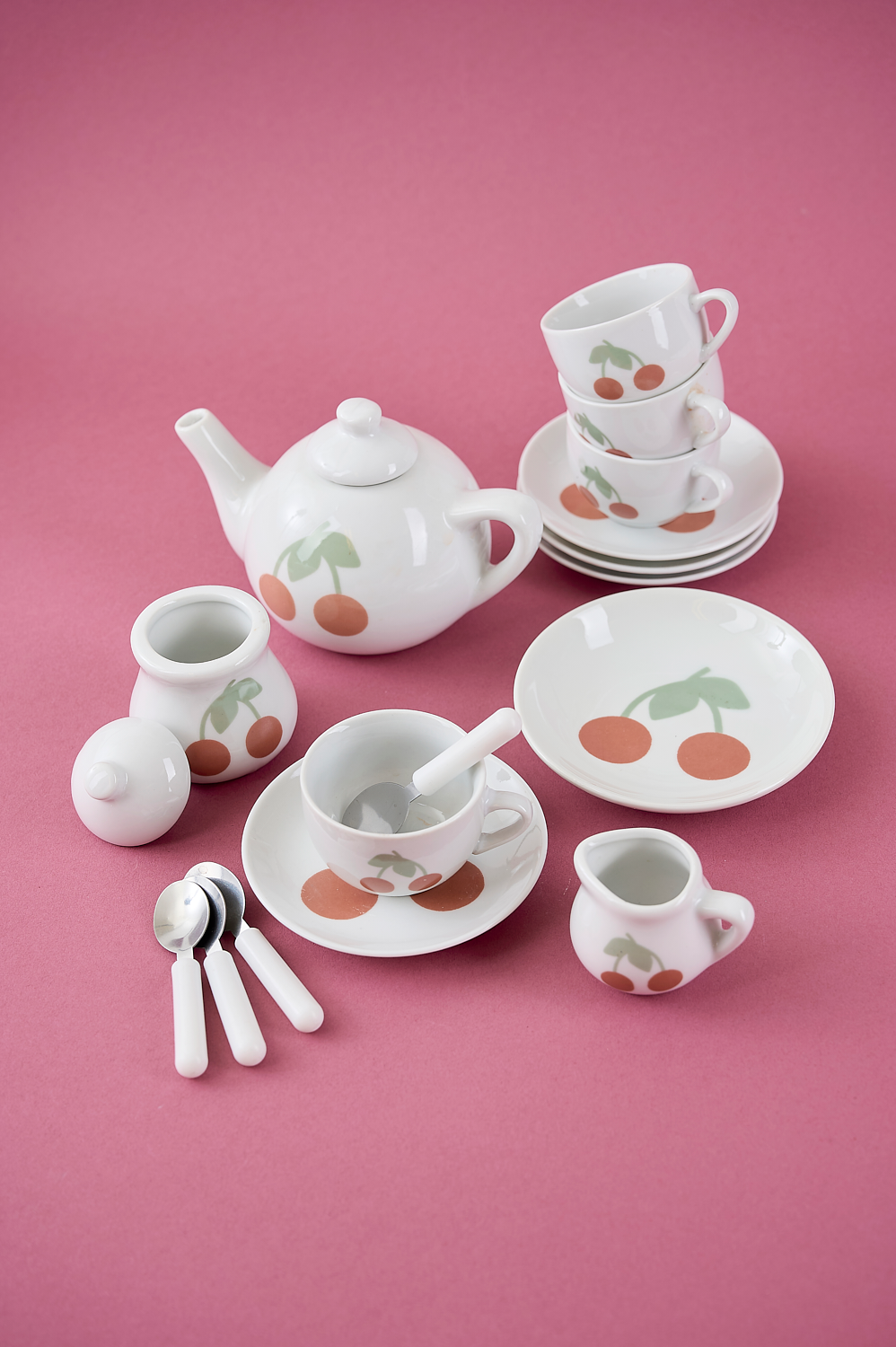 Porcelain tea set