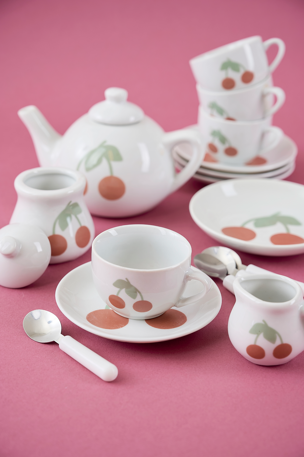 Porcelain tea set