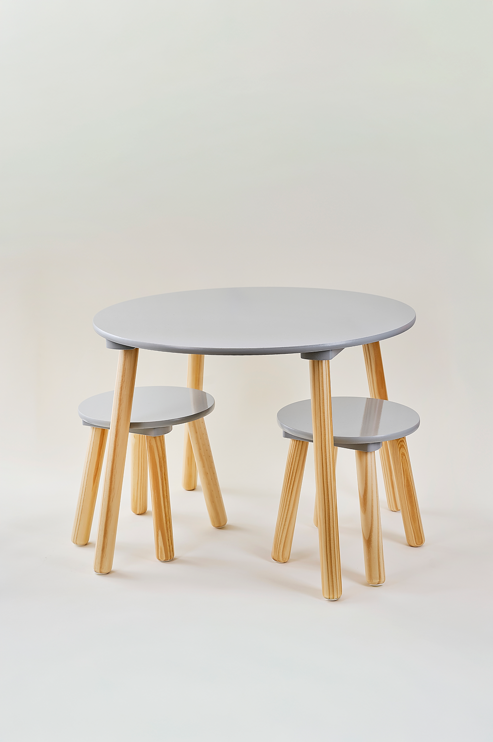 Table & 2 stools grey