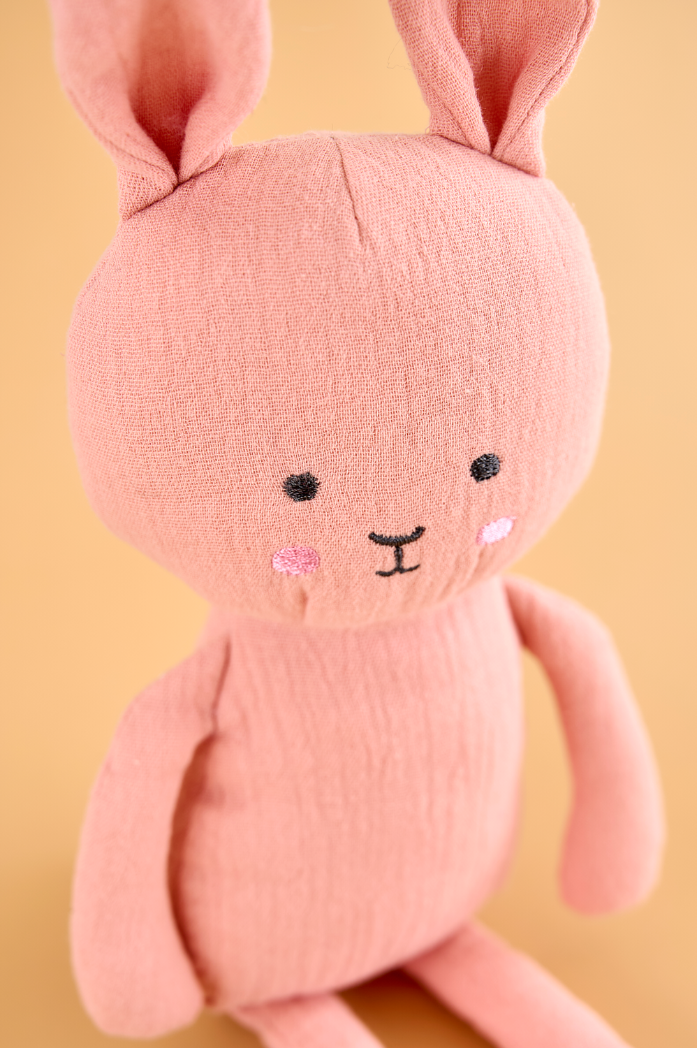 Buddy Bunny & blanket pink