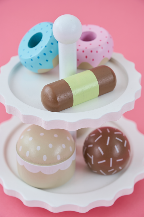 Cake plate white