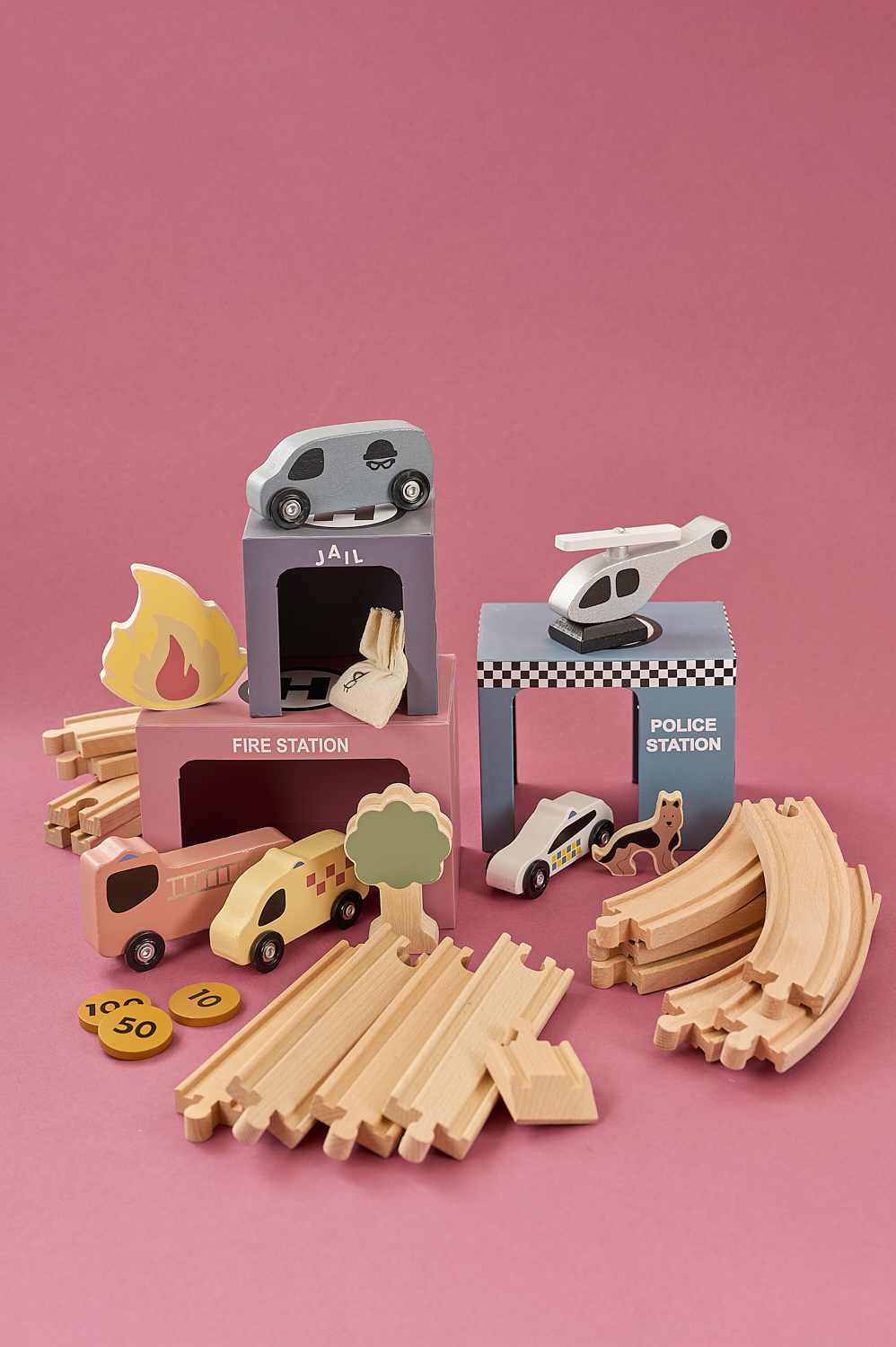 Train set rescue vehicles