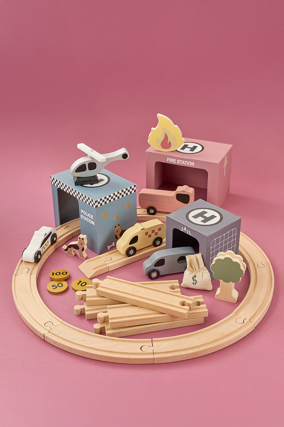 Train set rescue vehicles