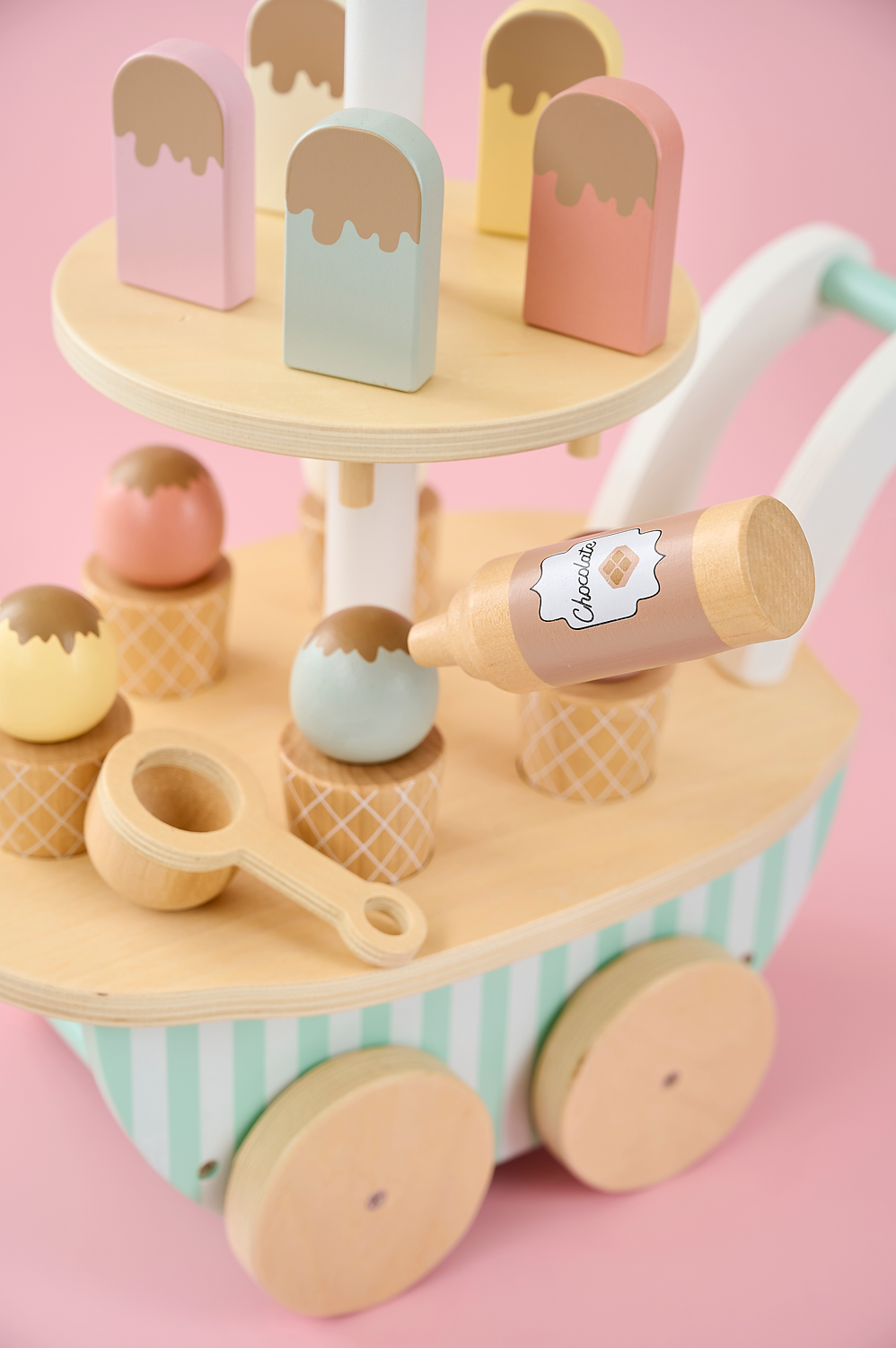 Ice cream trolley stripes