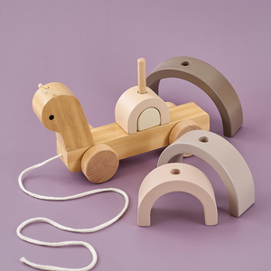 Pull and stacking snail