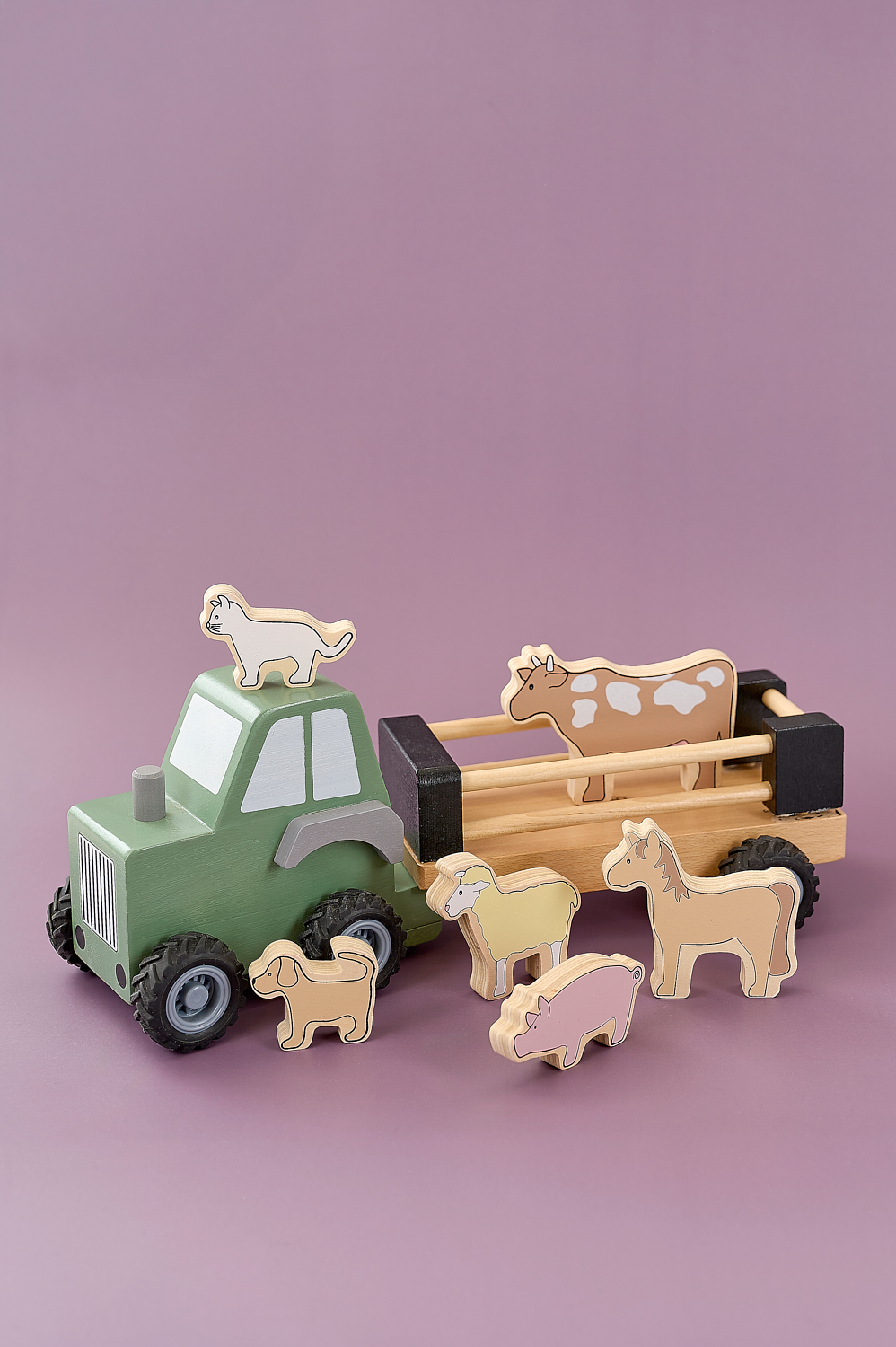 Farm tractor